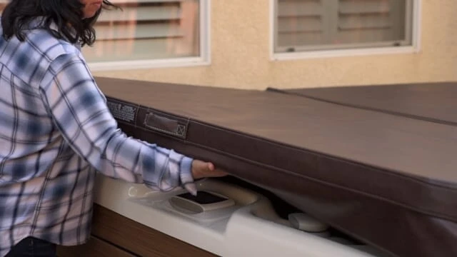 HotSpring Cover Cradle Hydraulic Lifter 4 HotSpring Cover Cradle Hydraulic Lifter - Image 2