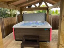 Hot Spring Flash - 7 Person Hot Tub 15 Hot Spring Flash - 7 Person Hot Tub -SoakSense Shop flash 4