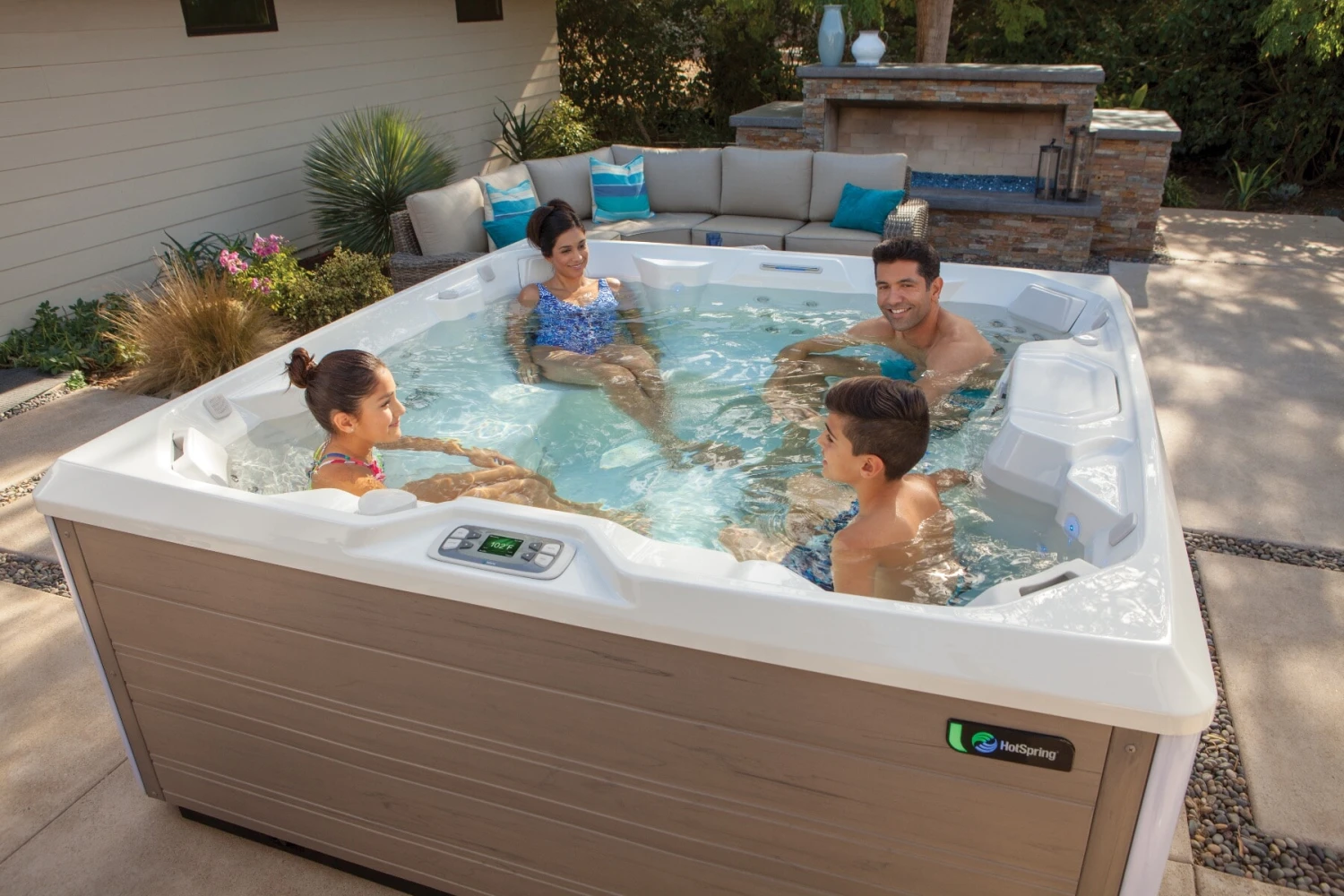 Hot Spring Pulse - 7 Person Hot Tub 7 Hot Spring Pulse - 7 Person Hot Tub - Image 5