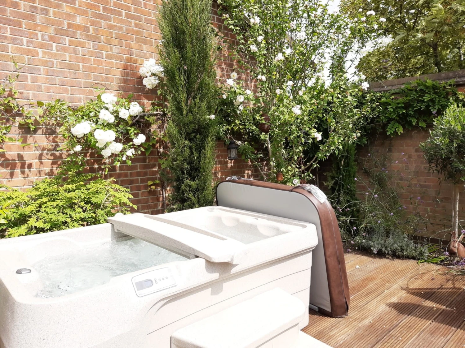 Freeflow Mini - 2 Person Hot Tub 8 Freeflow Mini - 2 Person Hot Tub - Image 7