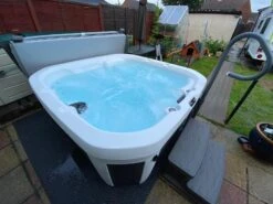 Happy 25 Lounge - 5 Person Hot Tub -SoakSense Shop photo 2020 08 19 17 11 18
